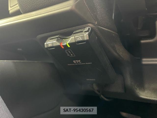 Honda VEZEL 2023-10 8782480-16