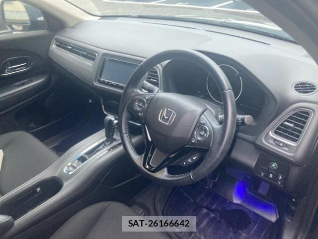 Honda VEZEL 2017-02 8797812-13