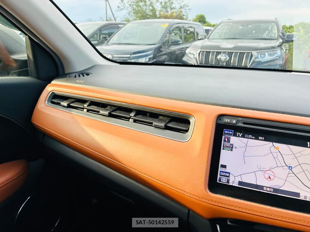 Honda VEZEL 2014-05 8732364-18