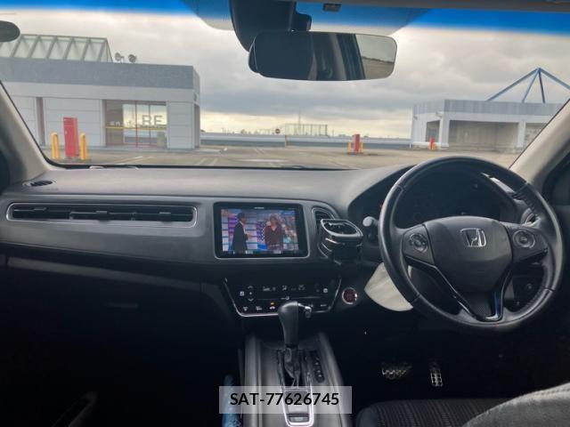 Honda VEZEL 2015-11 8832258-14