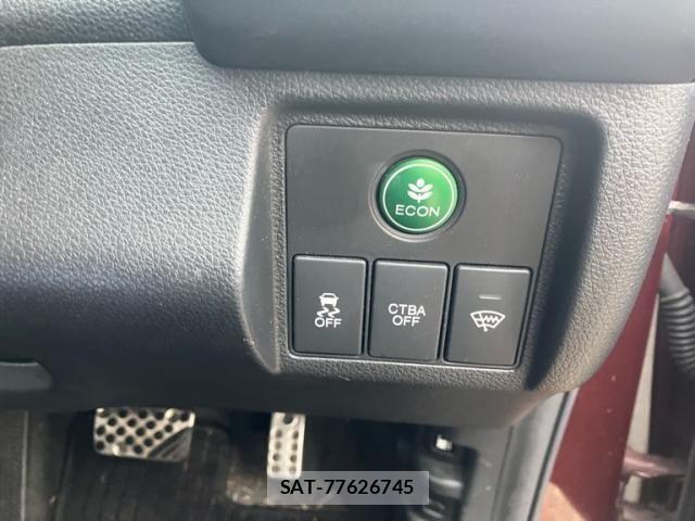 Honda VEZEL 2015-11 8832258-19