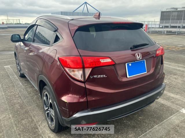 Honda VEZEL 2015-11 8832258-3