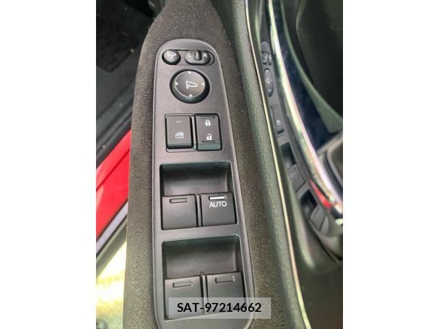 Honda VEZEL 2017-06 8832266-13