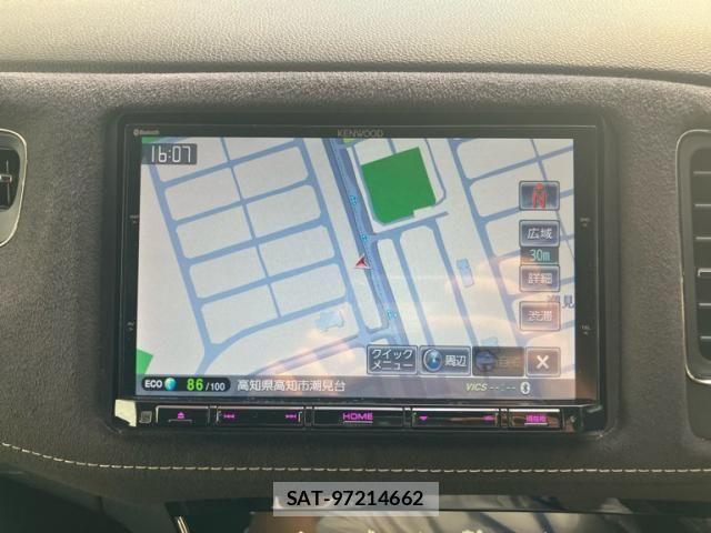 Honda VEZEL 2017-06 8832266-19