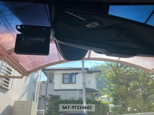 Honda VEZEL 2017-06 8832266-22