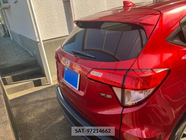 Honda VEZEL 2017-06 8832266-5