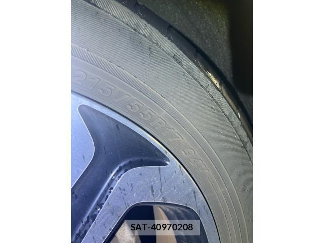 Honda VEZEL 2014-02 8832267-10