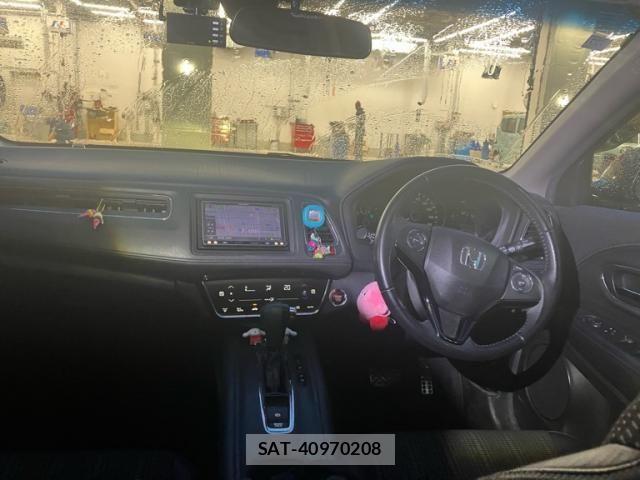 Honda VEZEL 2014-02 8832267-14