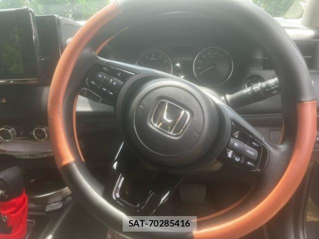 Honda VEZEL 2023-03 8832259-11