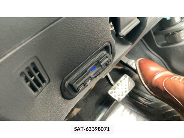 Honda VEZEL 2015-03 8850972-22