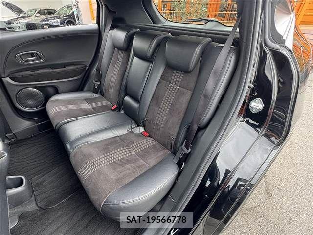 Honda VEZEL 2020-02 8850968-17