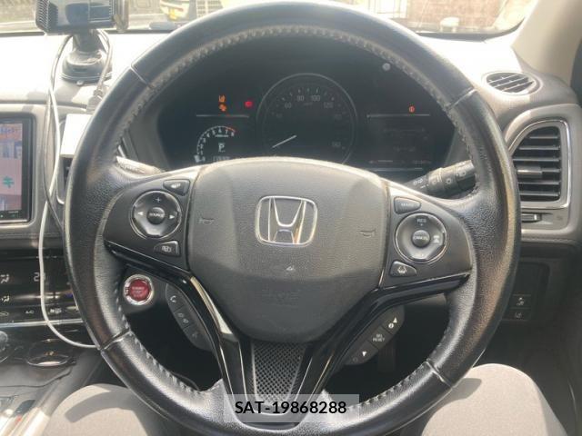 Honda VEZEL 2017-08 8850973-16