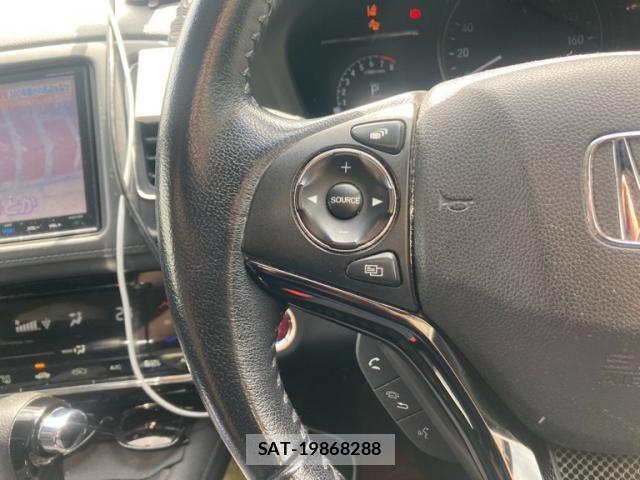Honda VEZEL 2017-08 8850973-18