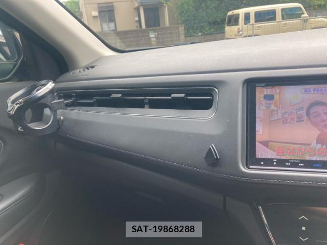Honda VEZEL 2017-08 8850973-25
