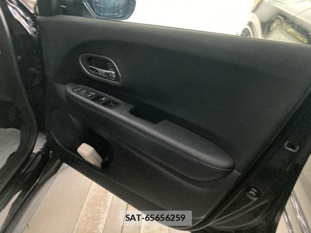 Honda VEZEL 2017-02 8872336-12