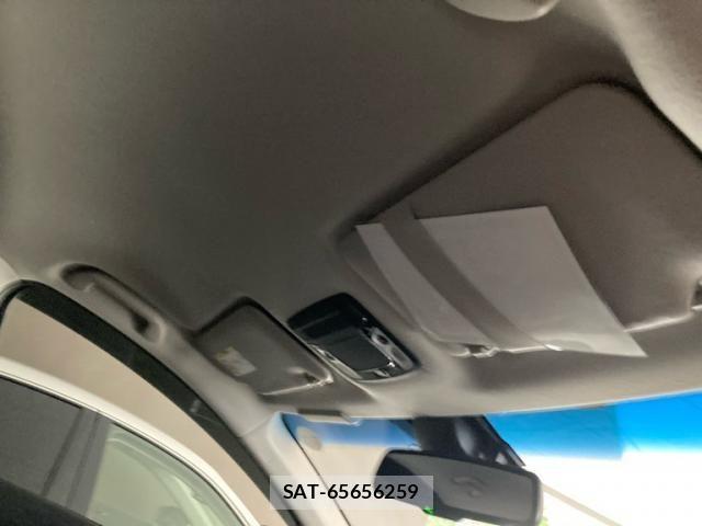 Honda VEZEL 2017-02 8872336-15