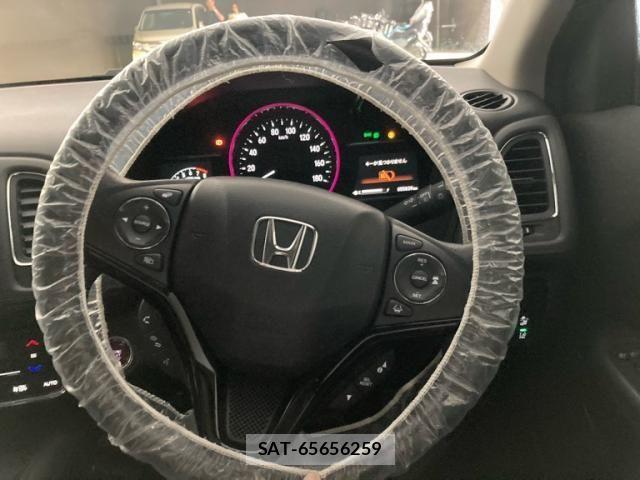 Honda VEZEL 2017-02 8872336-17
