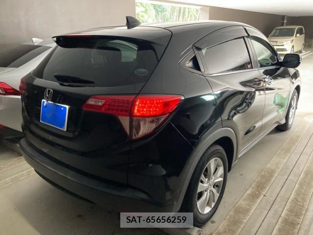 Honda VEZEL 2017-02 8872336-3