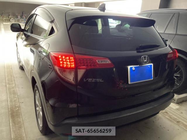 Honda VEZEL 2017-02 8872336-4
