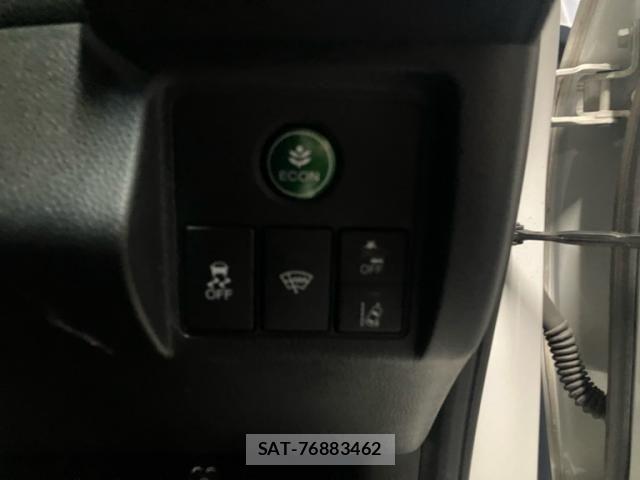 Honda VEZEL 2019-09 8872334-15