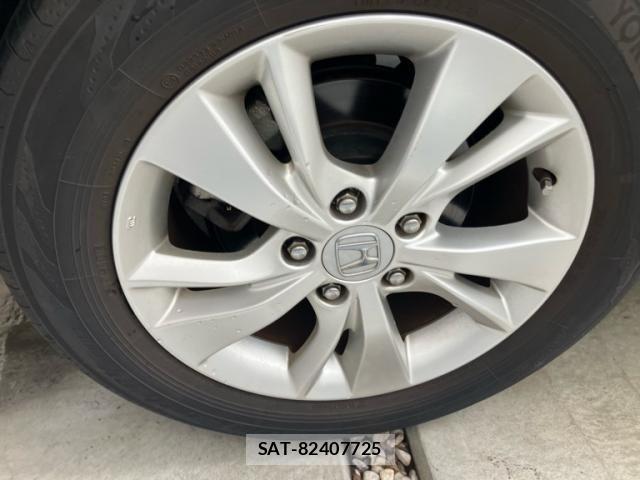 Honda VEZEL 2017-07 8872335-12