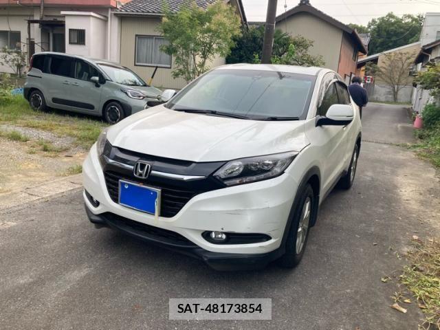 Honda VEZEL 2015-03 8882757-0