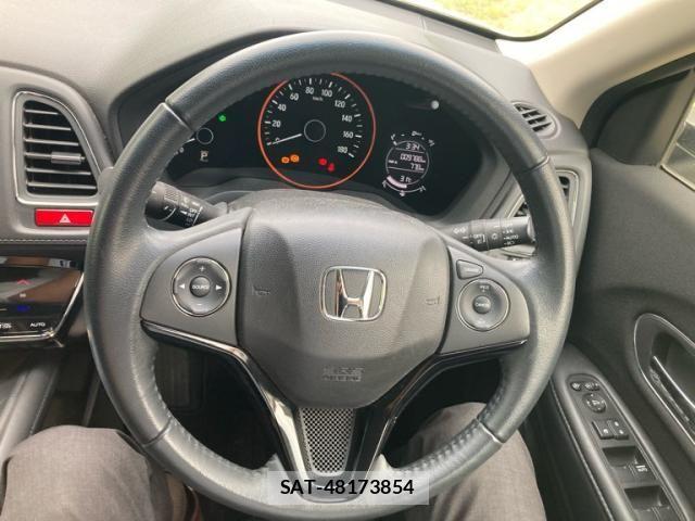Honda VEZEL 2015-03 8882757-13