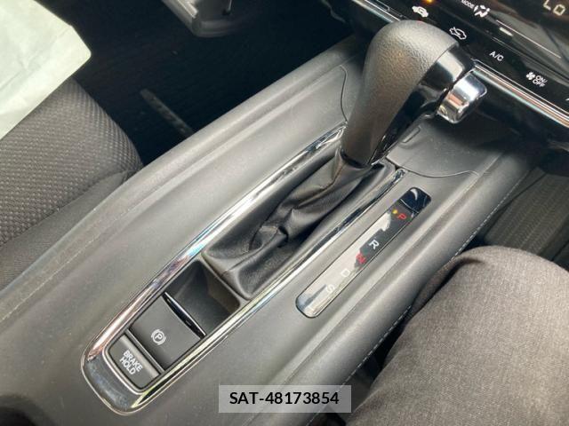Honda VEZEL 2015-03 8882757-17