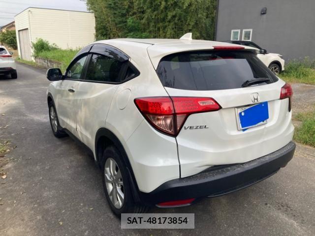 Honda VEZEL 2015-03 8882757-7