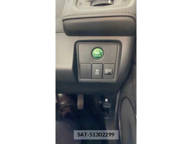 Honda VEZEL 2014-01 8882759-15