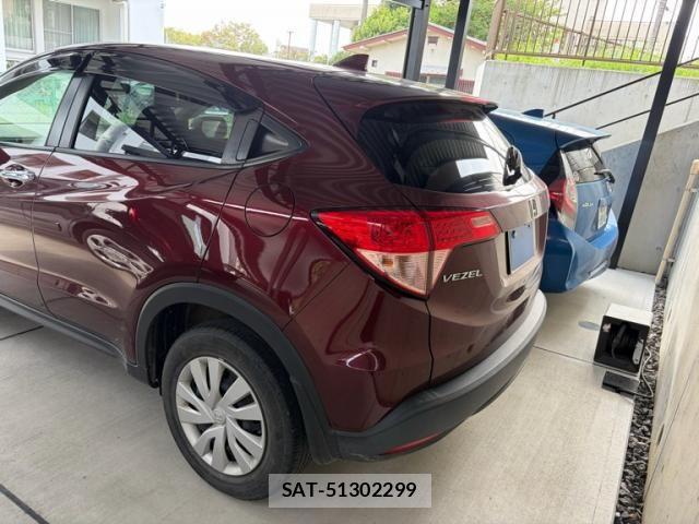 Honda VEZEL 2014-01 8882759-2