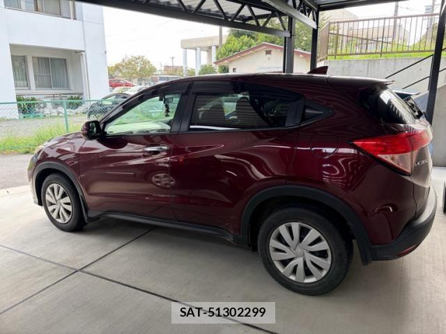 Honda VEZEL 2014-01 8882759-3