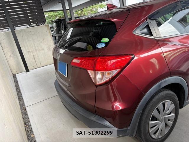 Honda VEZEL 2014-01 8882759-4