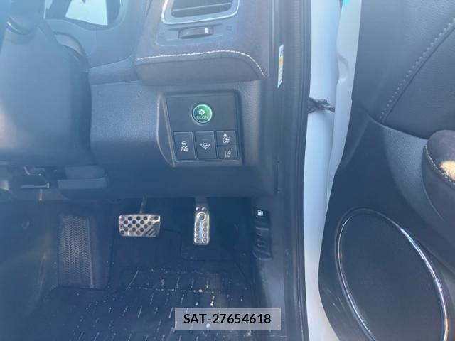 Honda VEZEL 2019-03 8884537-9