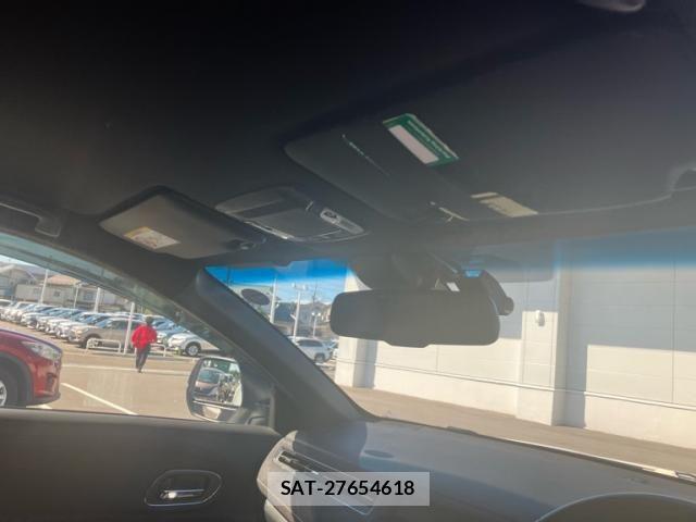 Honda VEZEL 2019-03 8884537-11