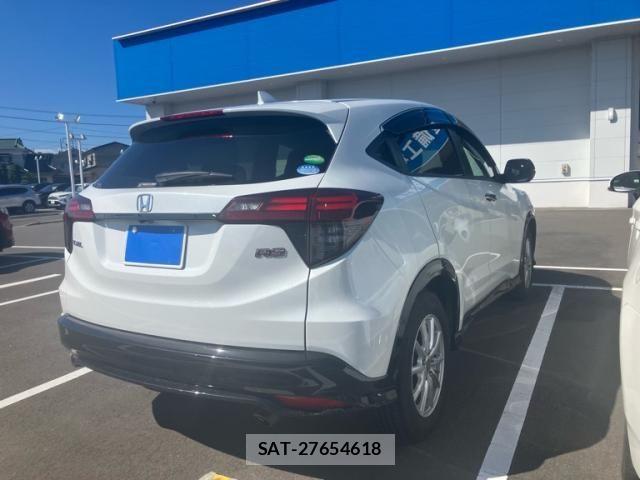 Honda VEZEL 2019-03 8884537-5