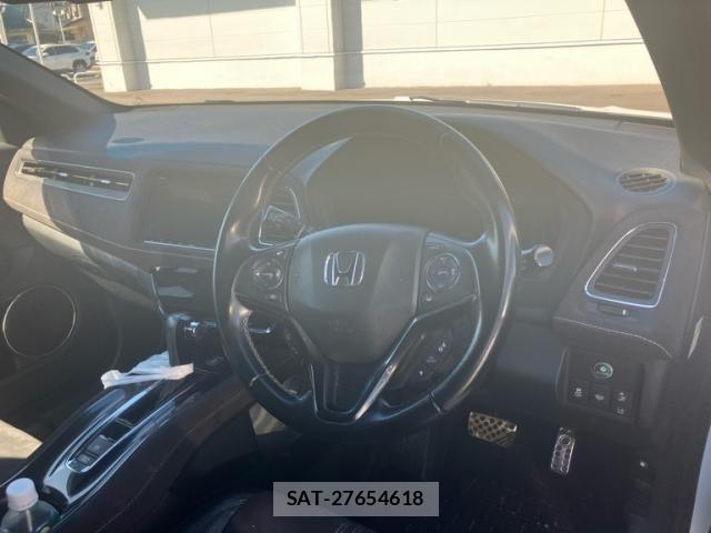 Honda VEZEL 2019-03 8884537-7