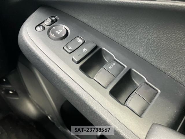 Honda VEZEL 2023-08 8884536-18