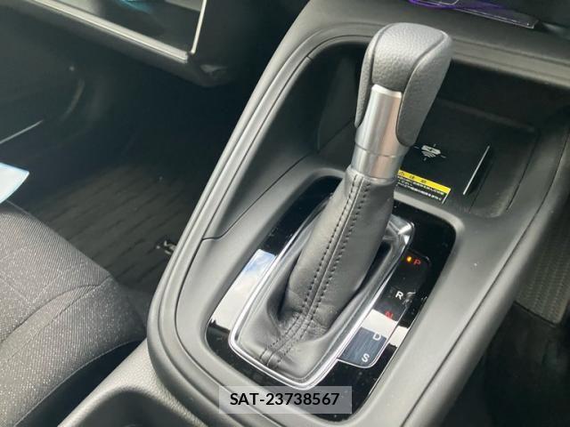 Honda VEZEL 2023-08 8884536-21