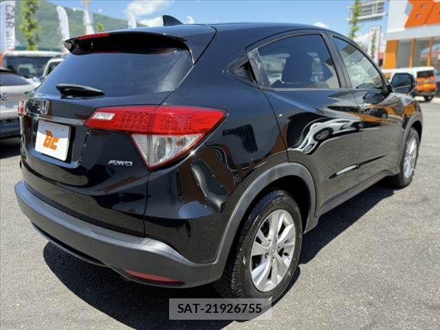 Honda VEZEL 2018-08 7226551-14