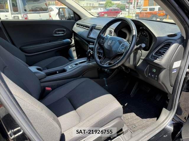 Honda VEZEL 2018-08 7226551-15