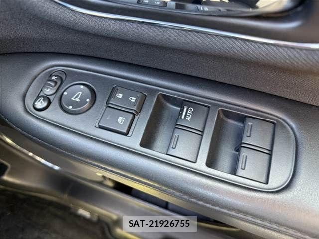 Honda VEZEL 2018-08 7226551-20
