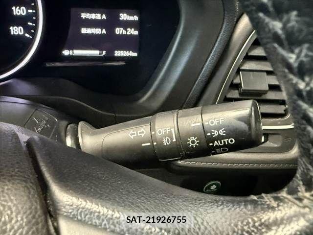 Honda VEZEL 2018-08 7226551-25