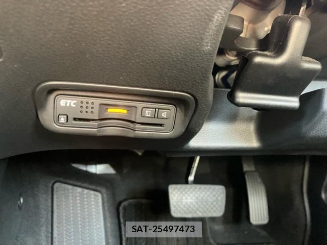 Honda VEZEL 2014-06 7226547-17