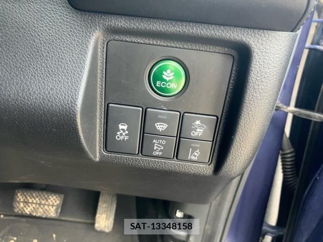 Honda VEZEL 2017-10 7226549-14