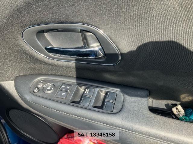 Honda VEZEL 2017-10 7226549-15
