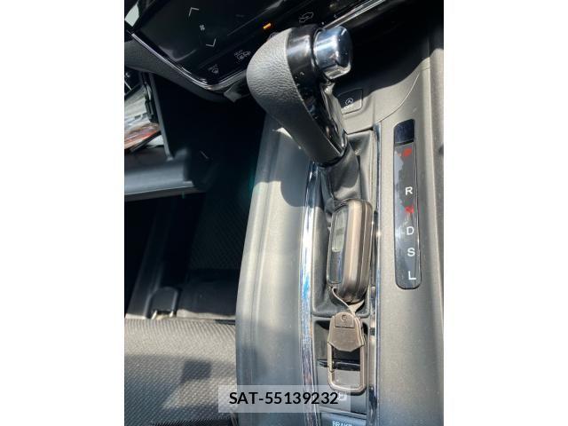 Honda VEZEL 2014-07 7458589-18