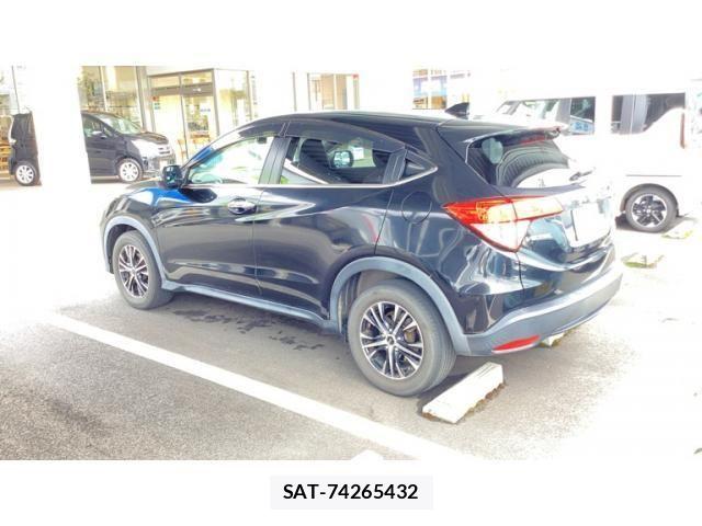 Honda VEZEL 2016-06 7621020-4