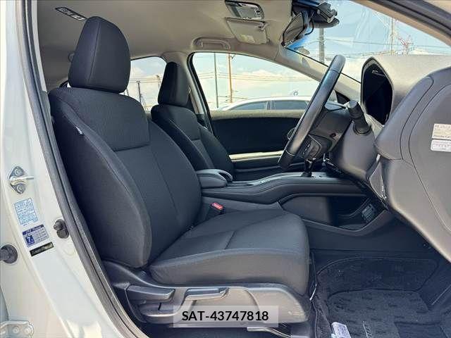 Honda VEZEL 2017-07 8038949-15