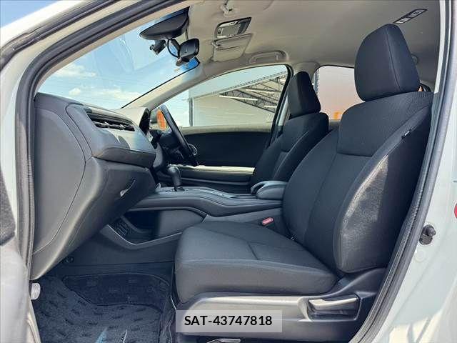 Honda VEZEL 2017-07 8038949-16